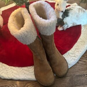 Ugg/tan/boots